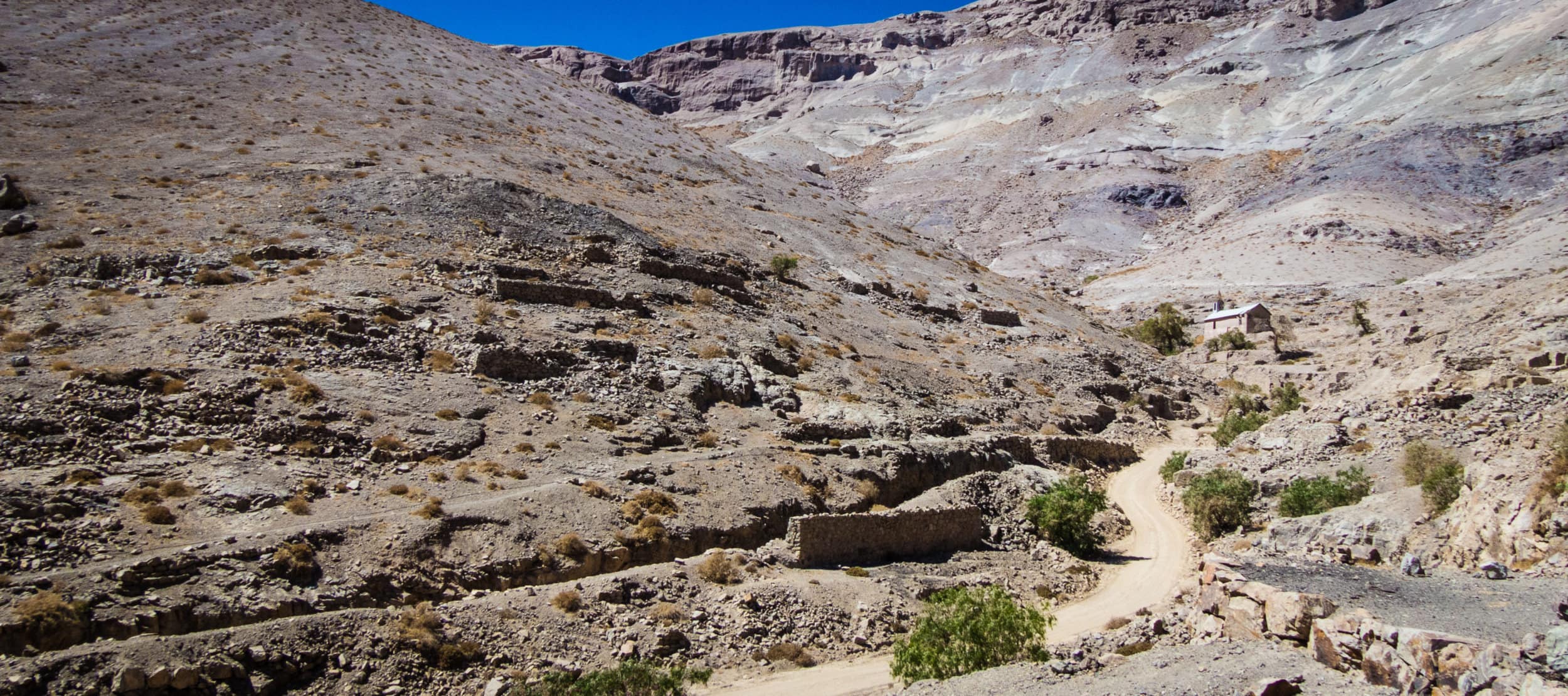 Cerro Blanco ghost mining town, Chile. Cousin Jack would have found it hot here!